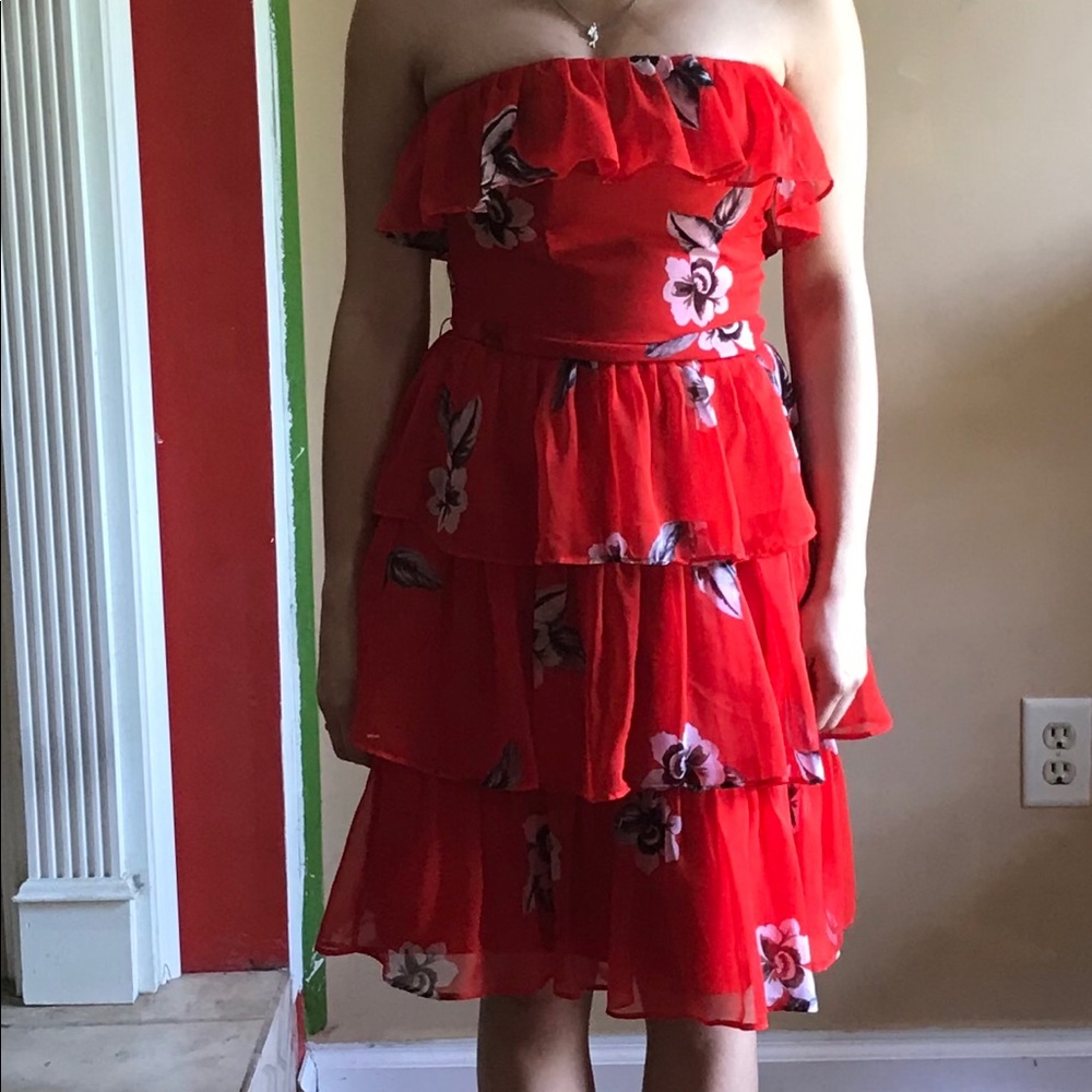 WHBM Red Floral 00 dress